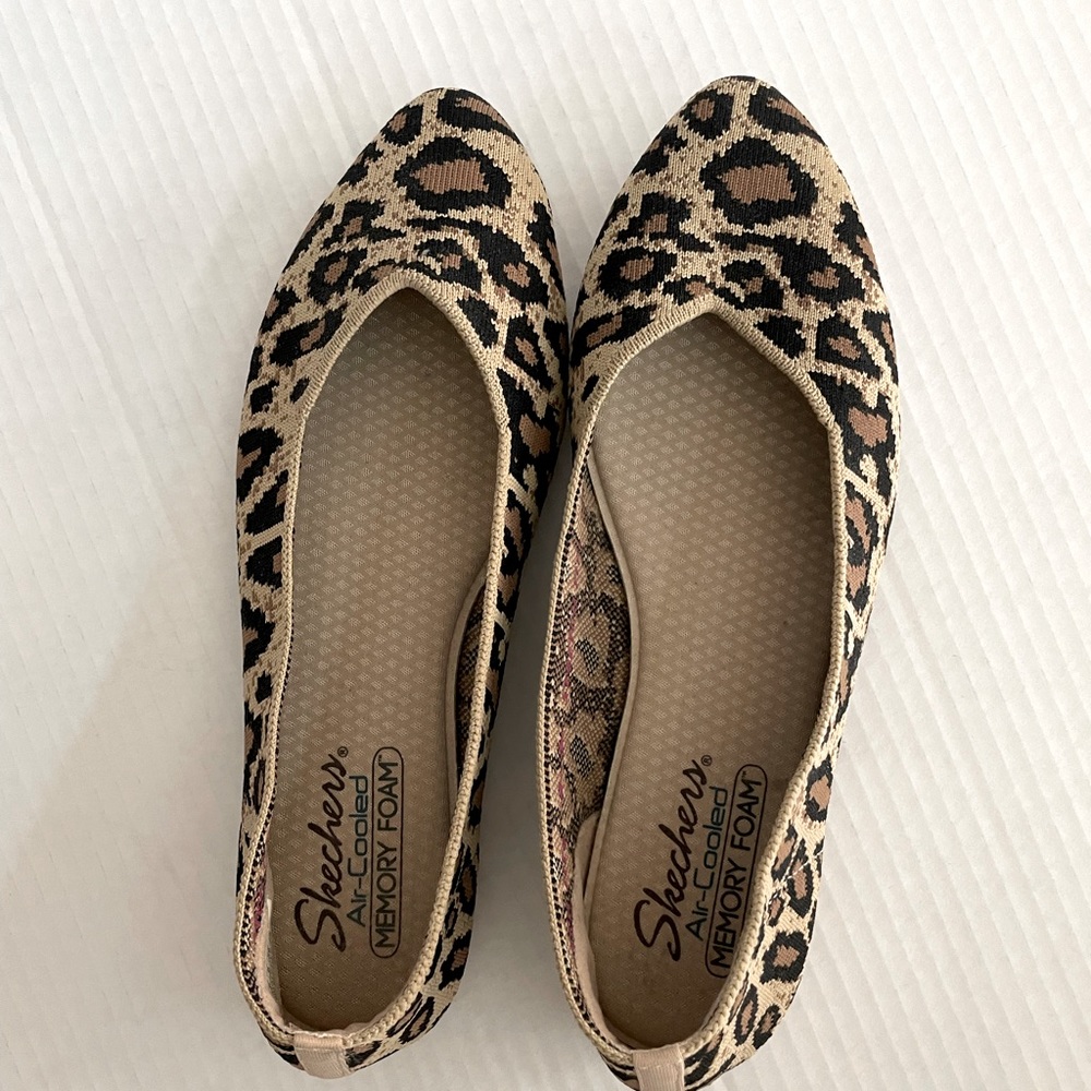 Skechers Women’s Cleo Leopard Knit Ballet Flat